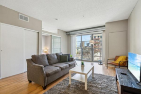CozySuites Mill District with pool, gym #11